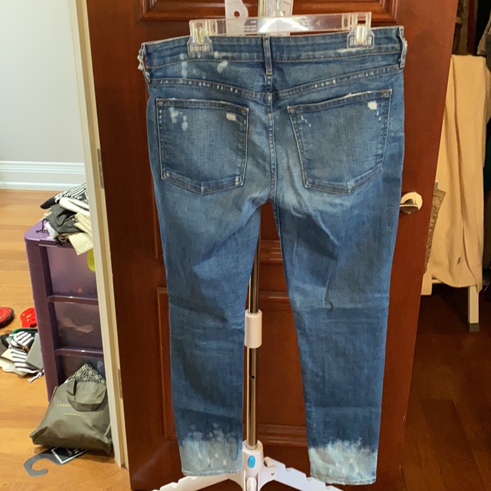 Distressed jeans - Picture 2 of 5